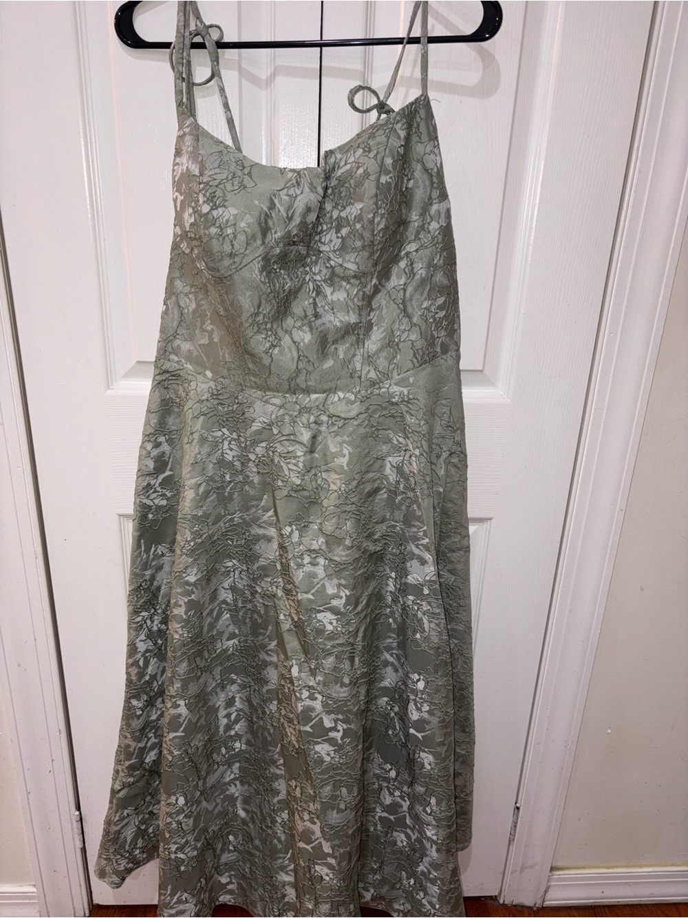 Green Lace A-Line Spaghetti Strap Dress - Picture 2 of 3